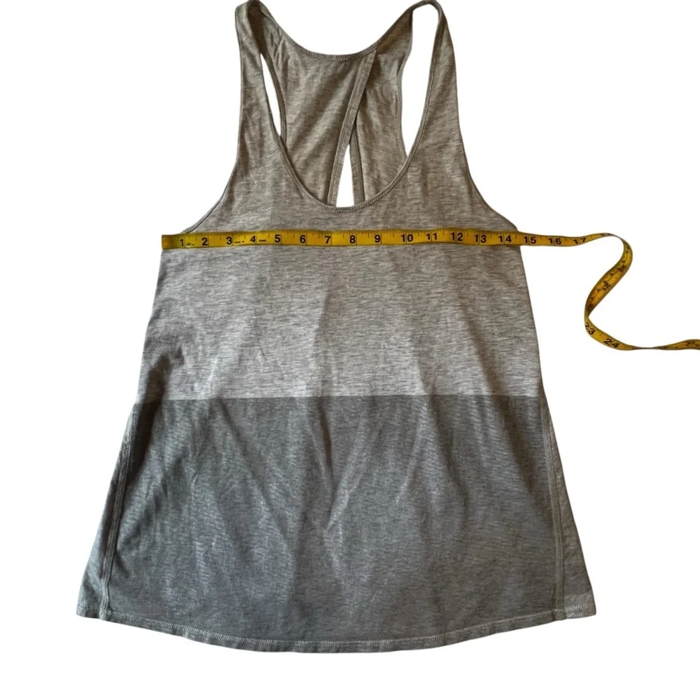 Lululemon Crossover vented Back Gray color block Women's Tank Top 4 - Picture 3 of 9
